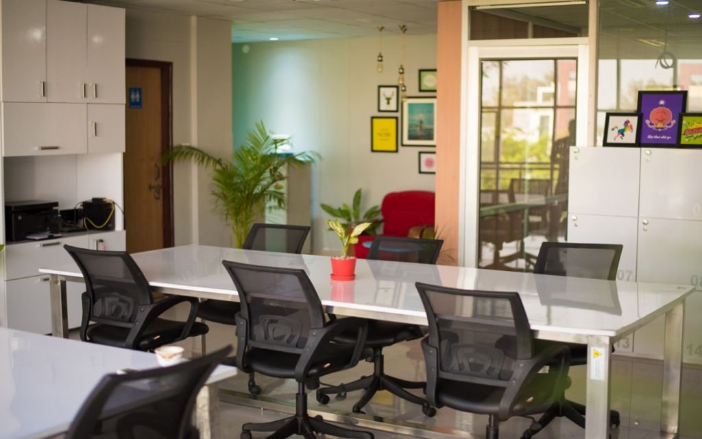 Fully Furnished Commercial Office Space