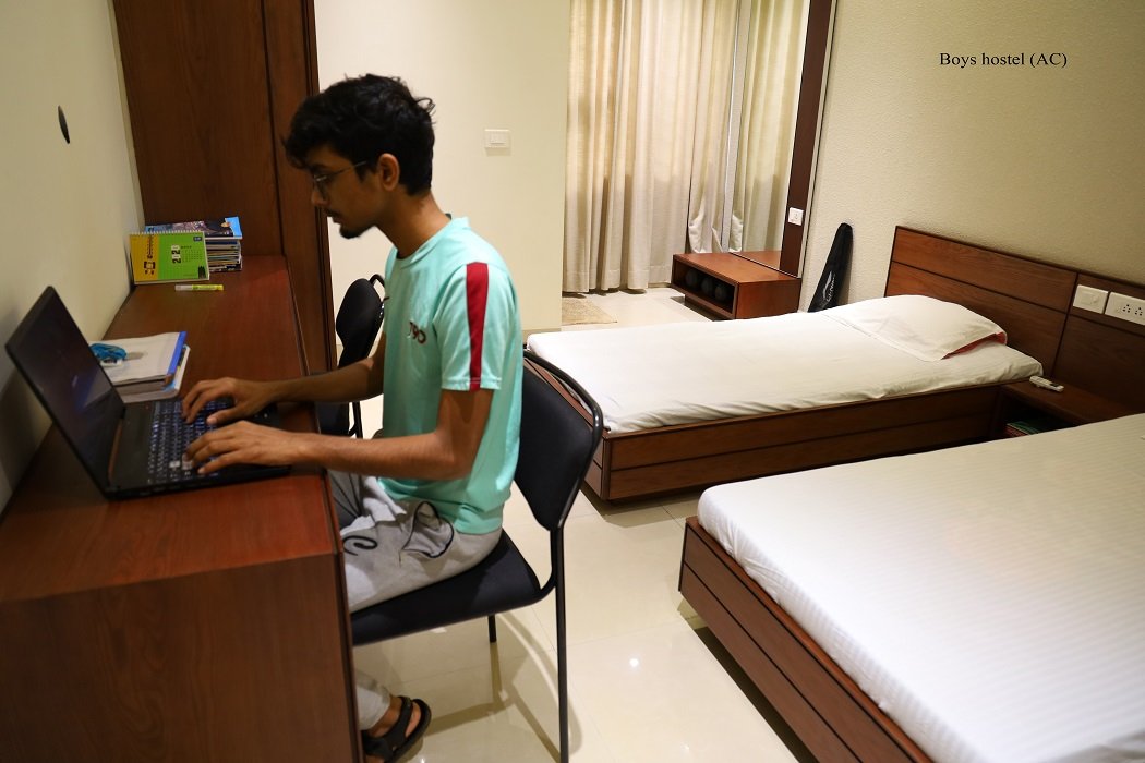 Comfortable Boys PG with Wi-Fi & Meals